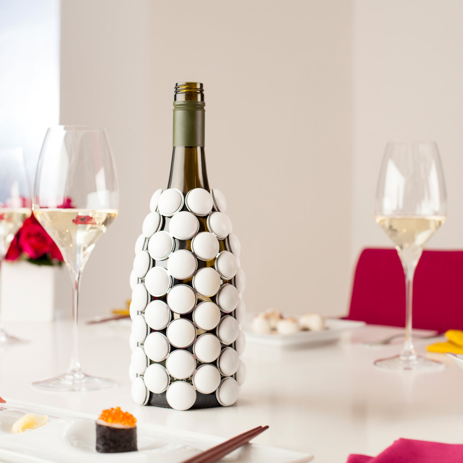 Ona A Beautiful Wine Chiller Crucial Detail