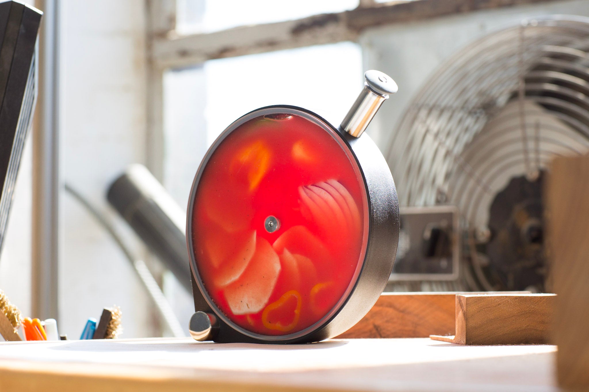 The Porthole - The Most Beautiful Infusion Vessel – Crucial Detail